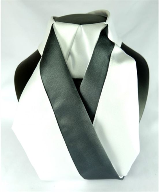 Hovedbilde Kalvekryss Adara white/dark grey